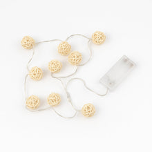 Vintage Rattan Ball String Light 